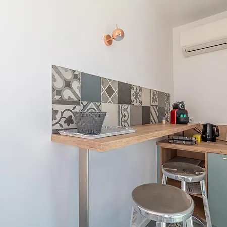 Superb Rooftop Parking * Roquebrune-Cap-Martin