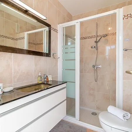 Superb Rooftop Parking Holiday home Roquebrune-Cap-Martin