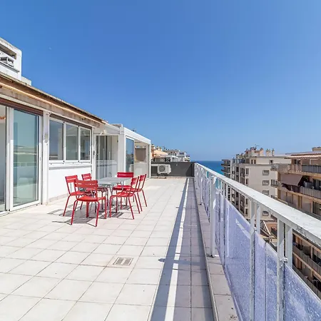Superb Rooftop Parking Vakantiehuis