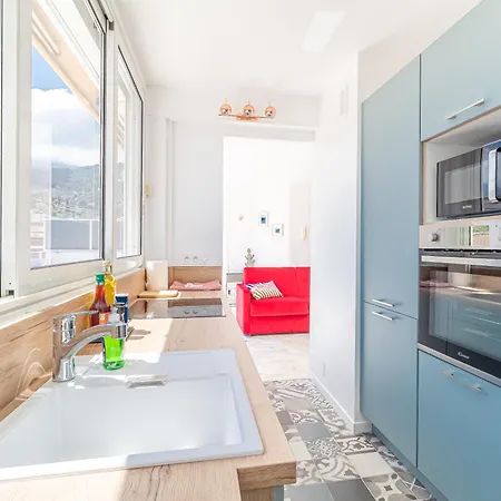 Superb Rooftop Parking